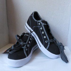 Men's HEELYS Skate Wheeled Shoes Black Model HES10459